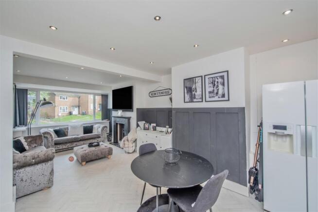 Living Room: