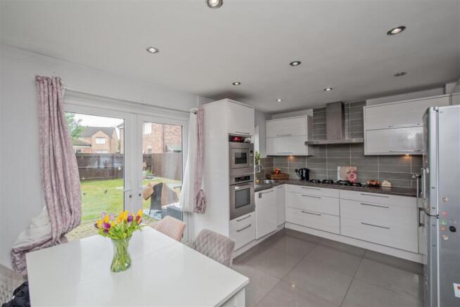 Fitted Dining Kitchen: