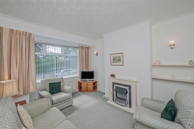 Living Room: