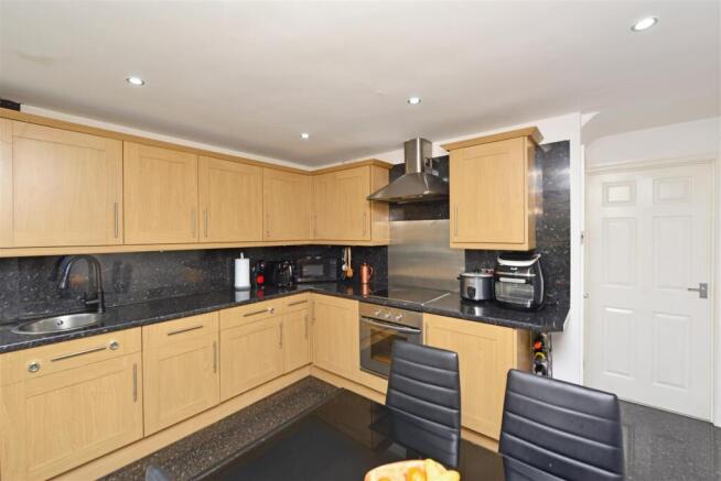 Fitted Dining Kitchen: