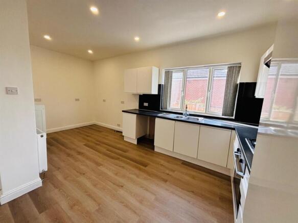 Fitted Breakfast Dining Kitchen: