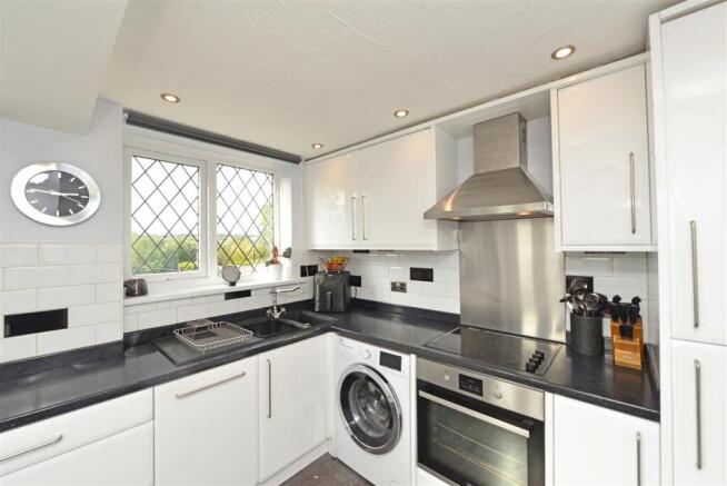 Fitted Kitchen:
