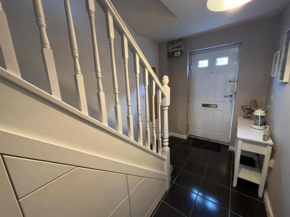 Entrance Hallway: