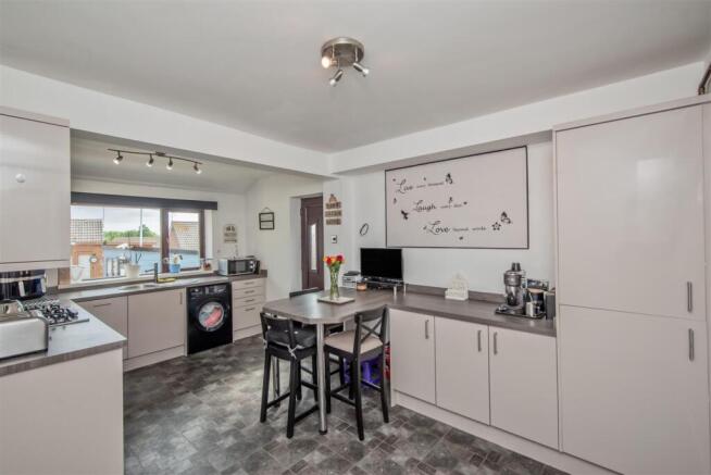 Fitted Breakfast / Dining Kitchen: