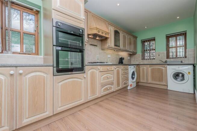 Fitted Dining Kitchen: