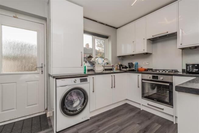 Fitted Dining Kitchen: