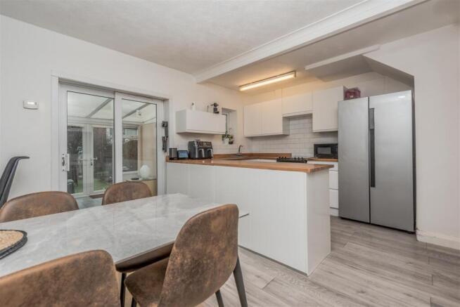 Fitted Dining Kitchen: