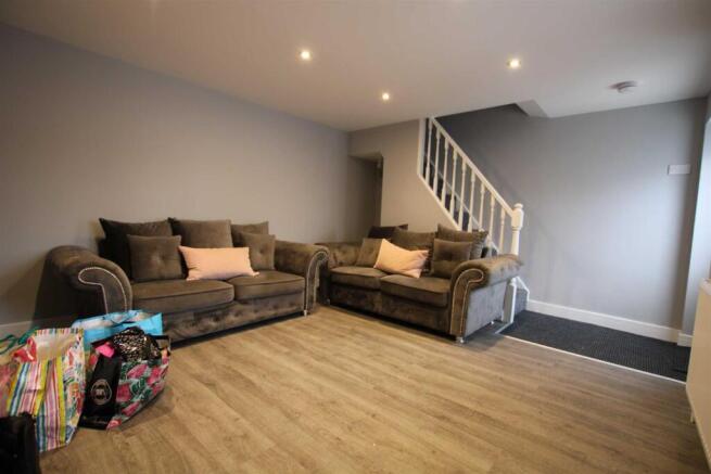 Entrance / Living Room: