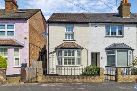 Rosebery Road, Bushey