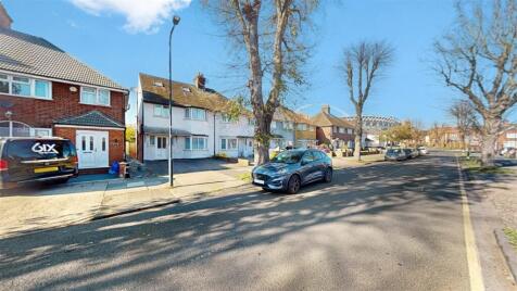 Neeld Crescent, Wembley