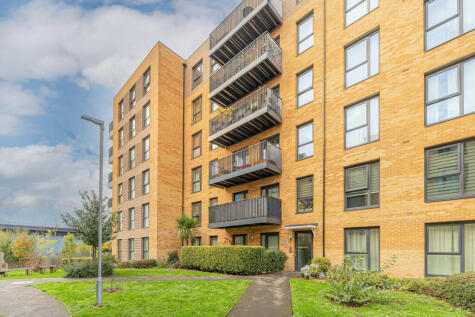 2 Rowland Road, London