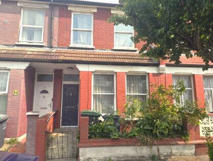 Seymour Avenue N17