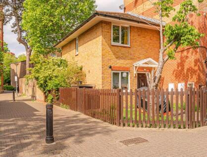 Greenway Close, London