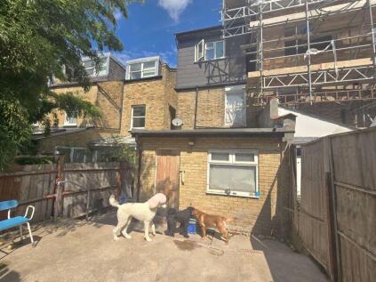 Gladesmore Road, London