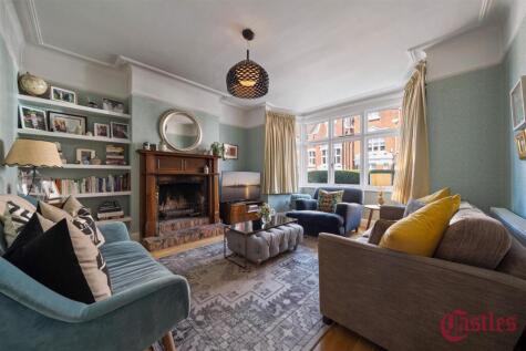 Briston Grove, N8