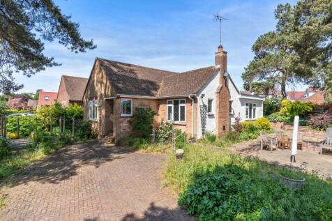 St. Johns Crescent, Stansted, Essex, CM24