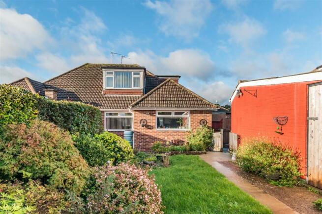 3 bedroom semi-detached bungalow for sale in Bramley Crescent, Bearsted ...