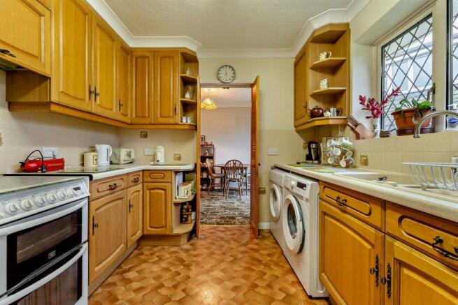 8627736-interior04-800.jpg