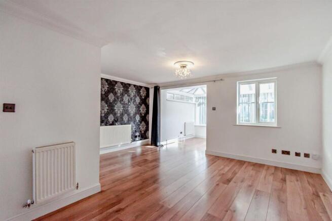 8661689-interior01-800.jpg