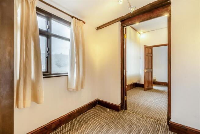 8578170-interior04.jpg