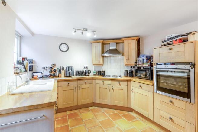 8635594-interior03.jpg