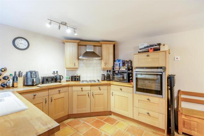 8635594-interior04.jpg