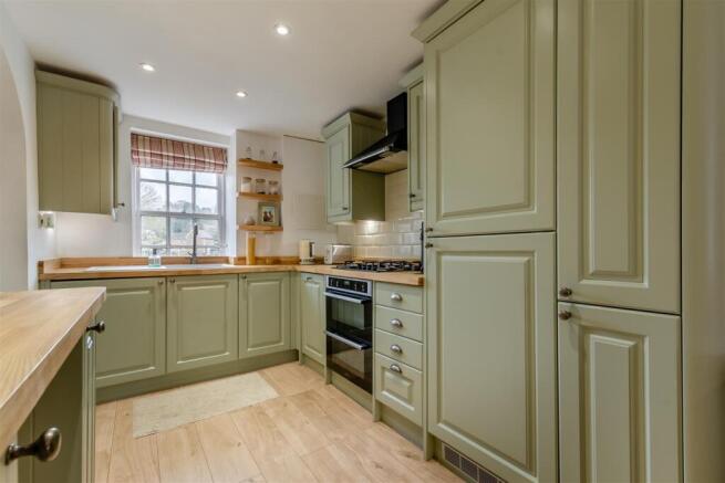 Lounge/Kitchen