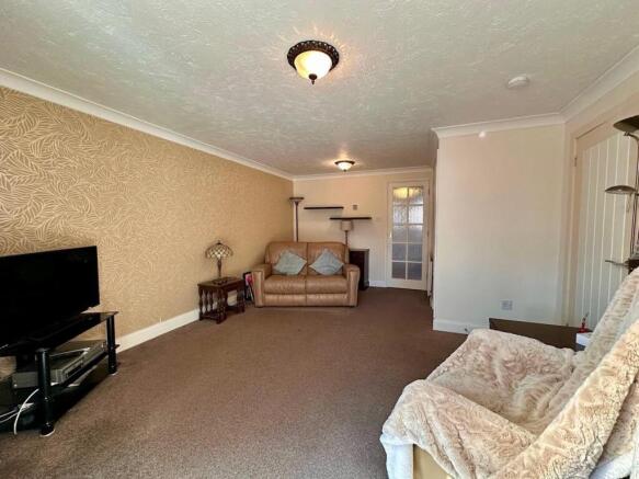 Living Room 1.jpg