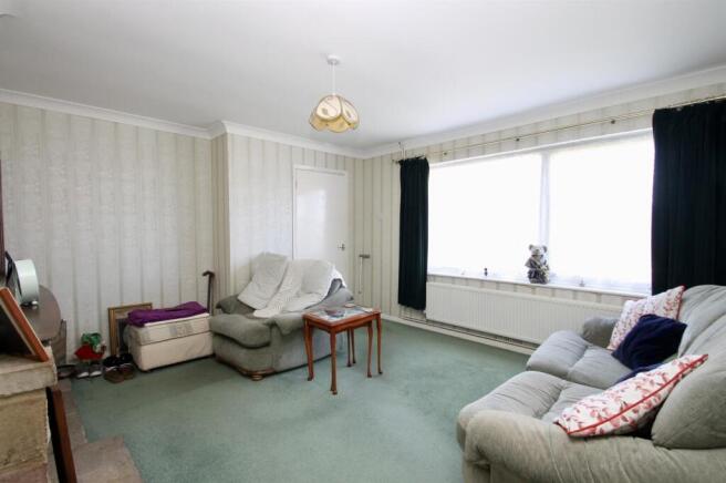 Living room 2.jpg