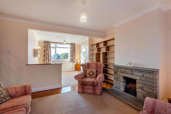 8637847-interior04.jpg