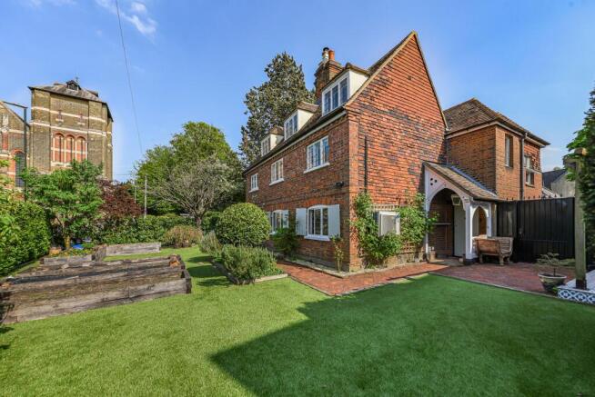 External Side / Garden