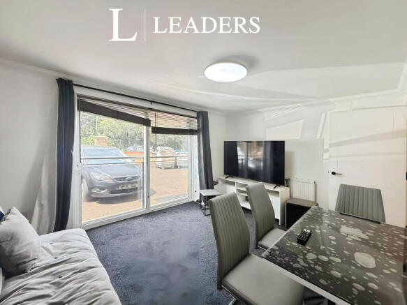 8e18cbc3-F1_15CR_Liv