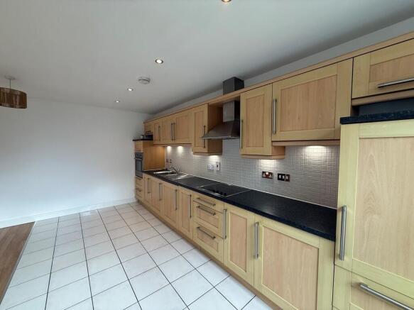 KITCHEN 1
