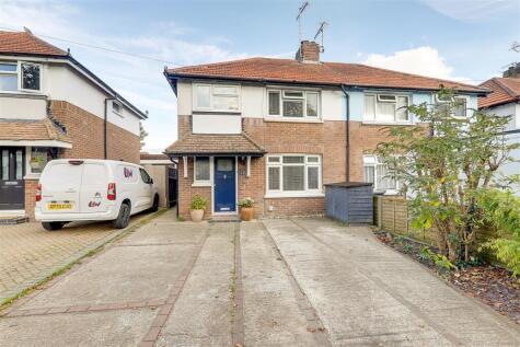 Morland Avenue, Worthing, BN14