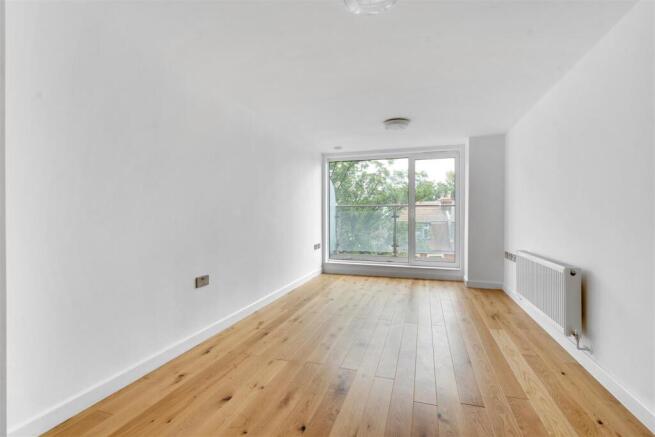 03 To Let 2 Bedroom Flat UB2 www.islingtonproperti