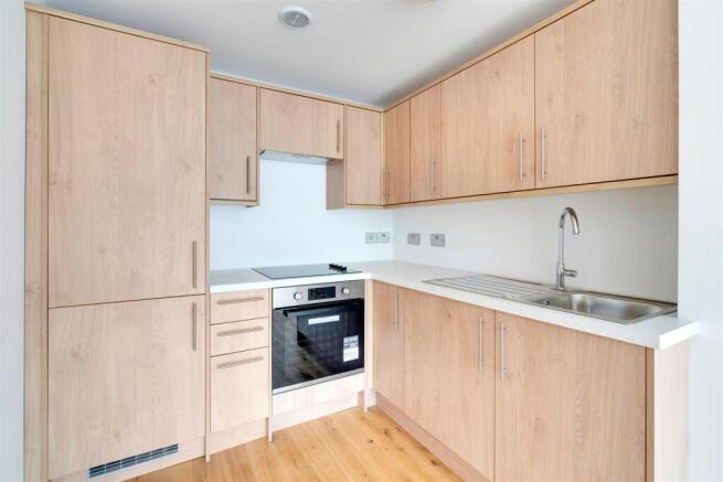 02 To Let 2 Bedroom Flat UB2 www.islingtonproperti