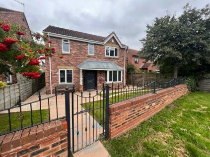 Selby - 4 bedroom detached house for sale
