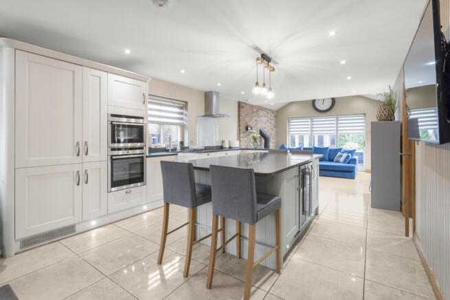 Kitchen Diner 2
