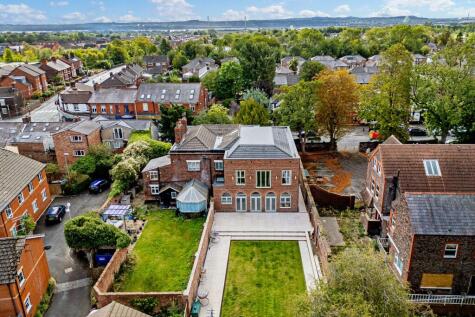 Derby Road, Widnes, WA8