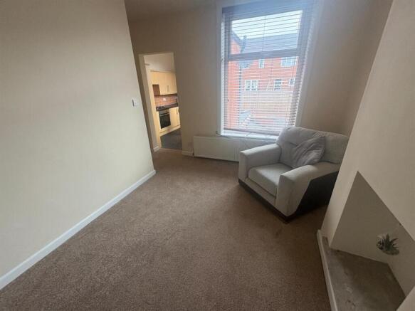 WhatsApp Image 2025-09-19 at 13.37.33 (3).jpeg