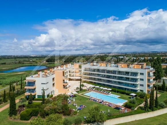 Vilamoura 1 Bed Apartment For Sale With Pool View