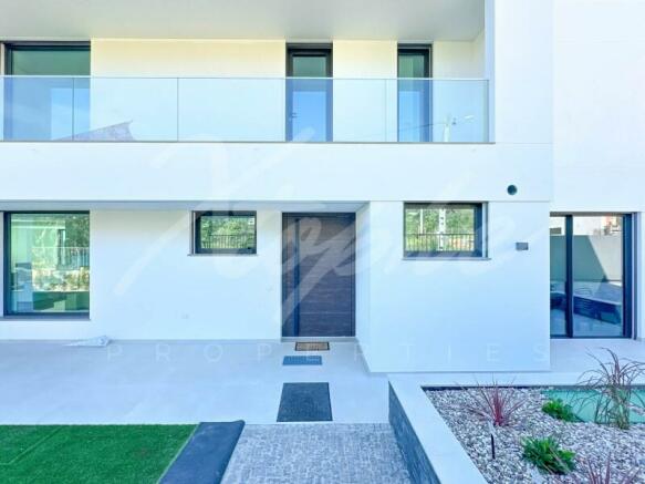 Brand New Modern 4 Bed Villa For Sale In Loule (43)