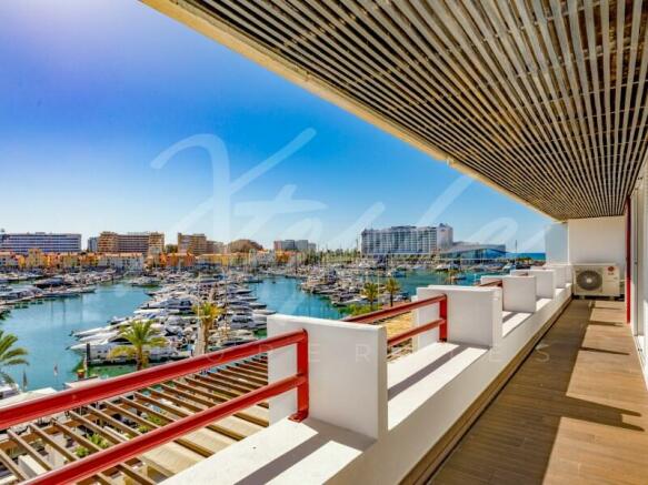 Vilamoura 2 Bed Marina Front Apartment For Sale (15)