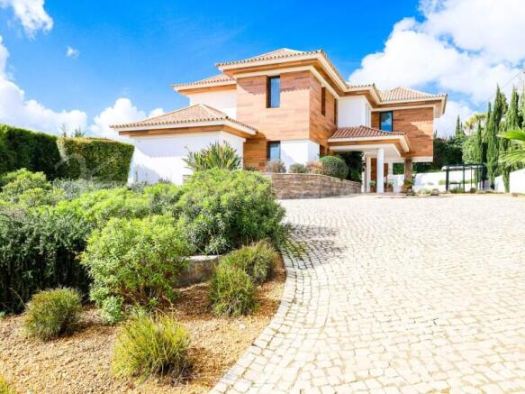 Vale Formoso Sea View Modern 4 Bed Villa For Sale (13)