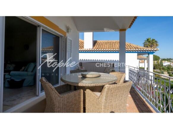 Encosta do Lago 2 Bed Apartment For Sale (20)