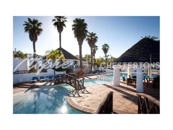 Encosta do Lago 2 Bed Apartment For Sale (15)