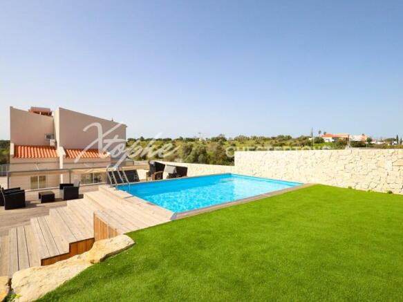 Fonte Santa Fully Renovated 4 Bed Villa For Sale (31)