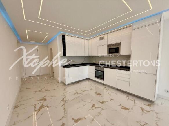 Quarteira Fully Renovated Sea View 2 Bed Apartmentt For Sale (7)
