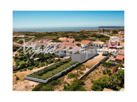 Sagres Comercial Space Near The Beach For Sale