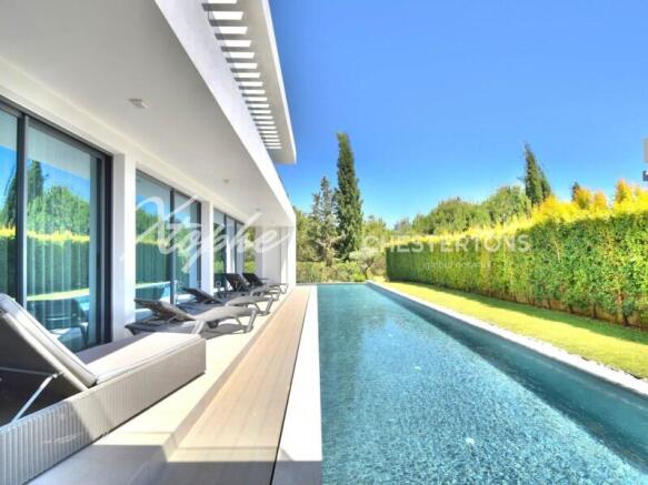 Vilamoura Luxury 4 Bed Villa for Sale (20)